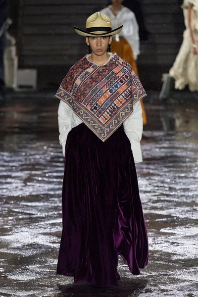 Look 85